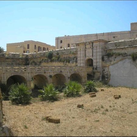 Fort Chambray Gozo Għajnsielem Extérieur photo